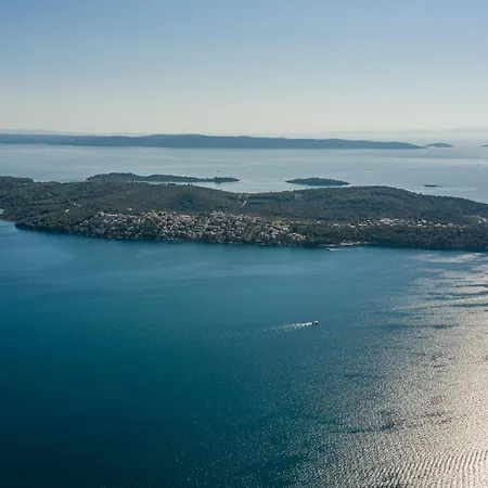 アパート More トロギール