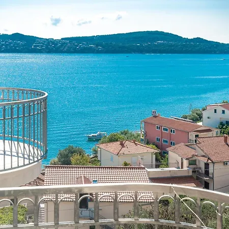 Apartment More Trogir